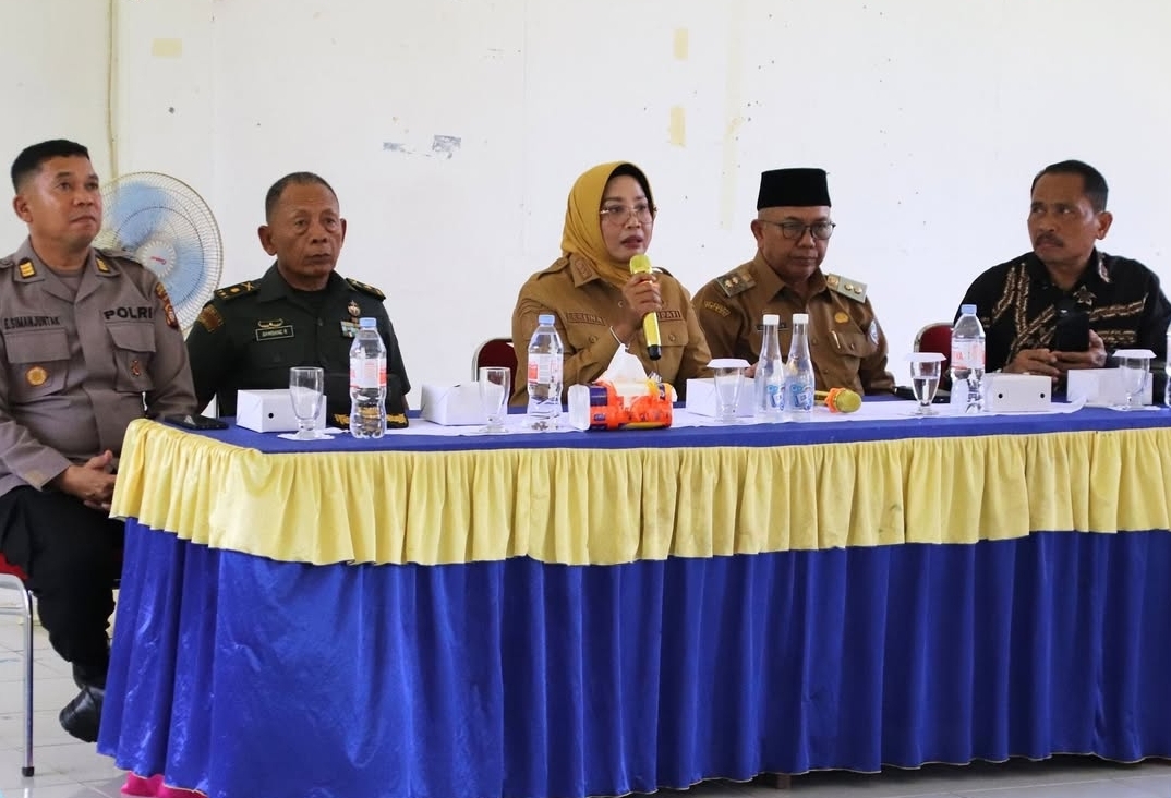 Bupati Erlina Tegas: Pemkab Mempawah jadi Penengah, Konflik Warga Sadaniang dan PT AHAL Harus Selesai Secara Adil dan Sesuai Hukum