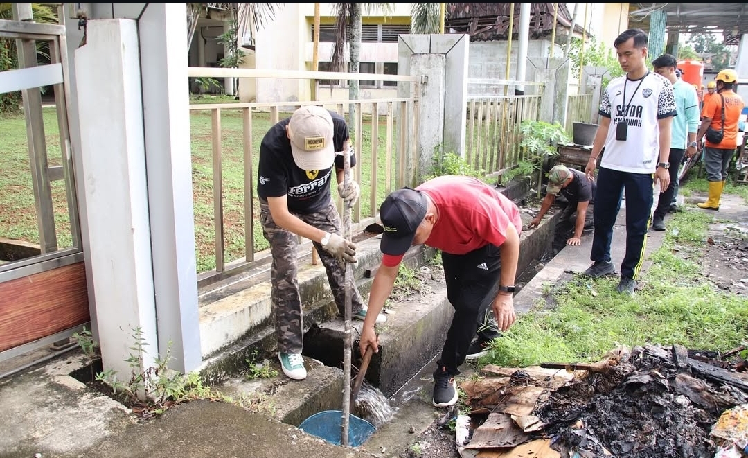 Wabup Mempawah Ajak Warga Peduli Lingkungan Lewat Aksi Bersih Terminal