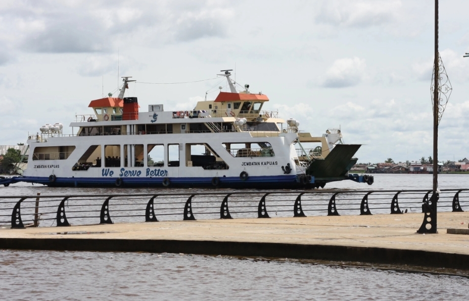 KMP Jembatan Kapuas Kembali Beroperasi, Layani Penyeberangan Bardan–Siantan