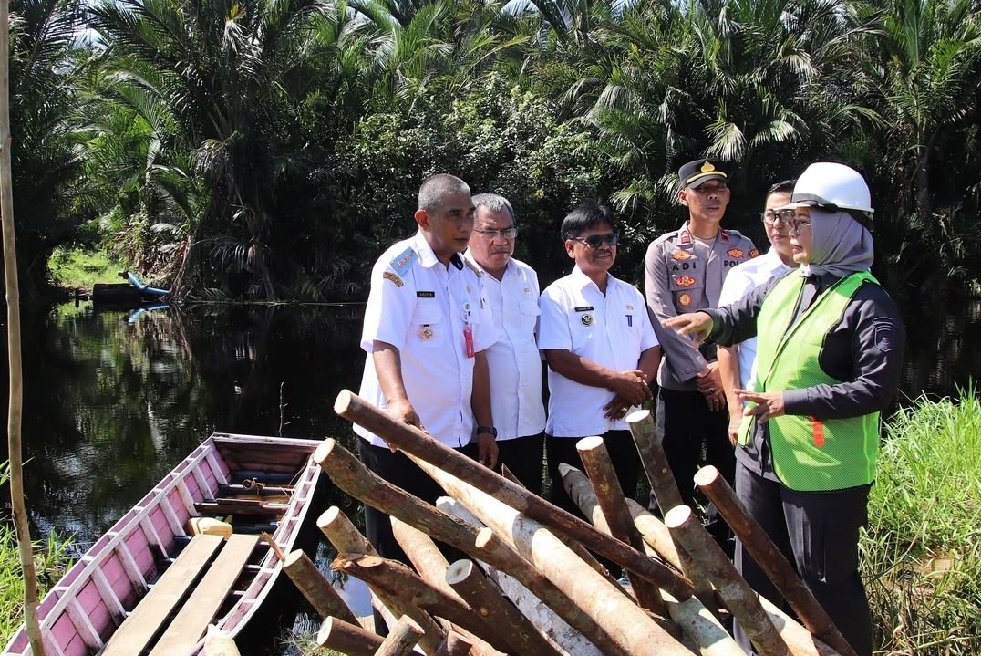 Bupati Mempawah Pastikan Dua Jembatan di Segedong Dibangun, Bukan Karena Video Viral