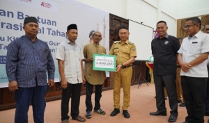 Pemkot Pontianak Salurkan Bantuan Transportasi untuk 270 Petugas Fardhu Kifayah