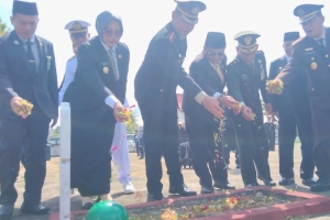 Bupati Erlina Ajak Masyarakat Kobarkan Semangat Pengabdian di Hari Pahlawan