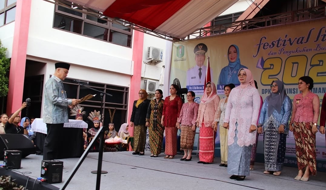 Bupati Erlina Resmi Dikukuhkan sebagai Bunda Literasi Kalbar