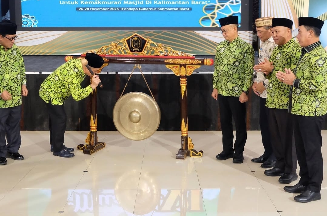 Wabup Juli Dorong Transformasi Masjid jadi Pusat Peradaban pada Muswil VI DMI Kalbar