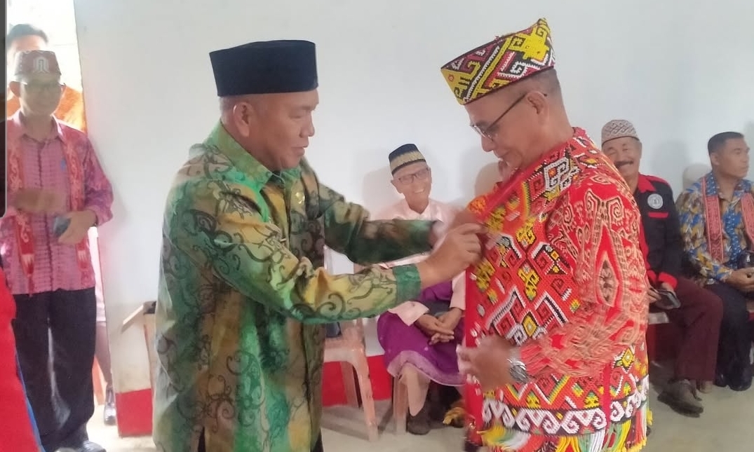 Wabup Juli: Timanggong Punya Peran Strategis Jaga Harmoni dan Marwah Budaya Dayak di Mempawah