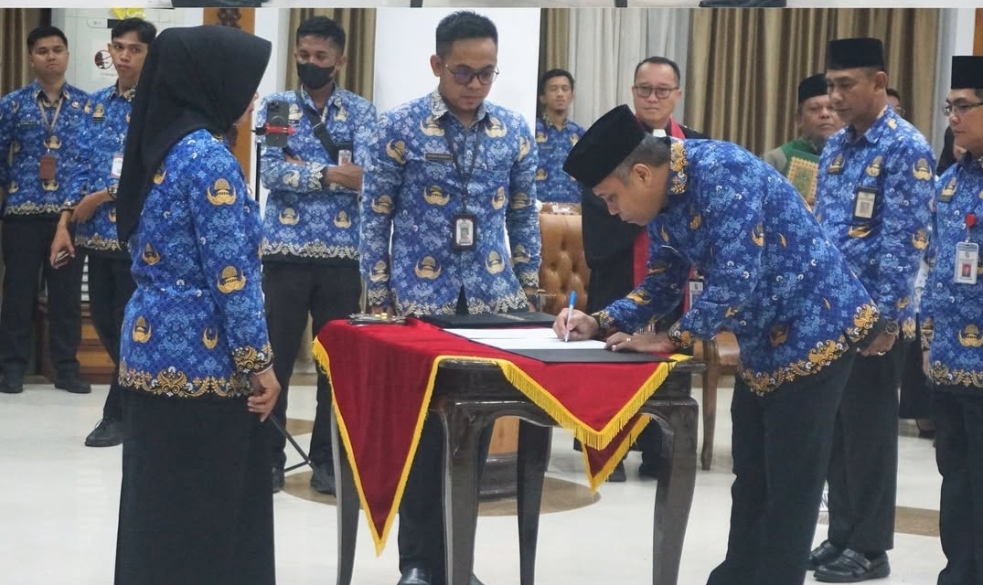 Bupati Erlina Lantik Pejabat Tinggi Pratama, Target 100 Hari Kerja dan Inovasi Nyata untuk Masyarakat