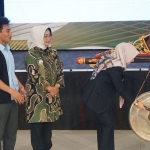 Bupati Erlina Hadiri Kongres Perdana FOMDA Kalbar