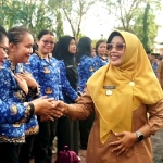 Perkuat Pelayanan Publik, 716 PPPK Paruh Waktu Terima SK dari Bupati Erlina