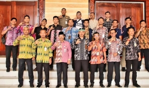 Sekda Mempawah Lepas Kontingen Mini Soccer ASN ke Piala Gubernur Cup 2026