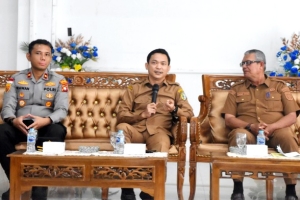 Wabup Ronny Perintahkan Camat dan Kades Data Warga Miskin, Target April 2026