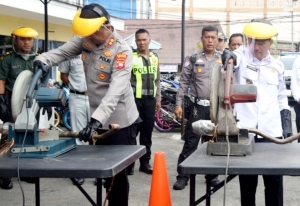 Bupati Sintang Dukung Penertiban Knalpot Brong, 500 Unit Dimusnahkan