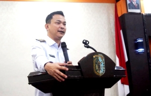 Lantik 4 Kades PAW, Wabup Ronny Ingatkan Kades Jangan Mainkan Uang Negara