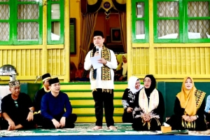 Safari Ramadan di Keraton Sintang, Wabup Desak Percepatan Jalan Provinsi