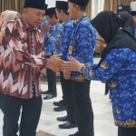 Lantik 24 Pejabat, Wabup Juli Tekankan Kinerja Terukur dan Orientasi Pelayanan