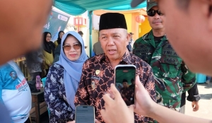 Jelang Imlek, Wabup Mempawah Turun Langsung Pantau Operasi Pasar Murah