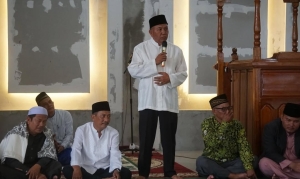 Safari Ramadan di Anjongan, Wabup Juli: Anggap Ini Ramadan Terakhir Kita