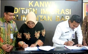 Teken NPHD dan BAST Hibah, Bupati Erlina Perkuat Layanan Imigrasi di Mempawah