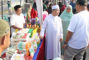 Gubernur dan Bupati Turun Langsung Pantau Operasi Pasar di Mempawah