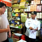 Sidak Pasar Jelang Idul Fitri 1447 H, Wabup Mempawah Ingatkan Distributor Jaga Stok dan Stabilitas Harga
