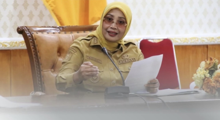Rp15 Miliar Dialihkan! Bupati Erlina Tunda Pendopo, Pilih Selamatkan Kebutuhan Air Bersih Warga