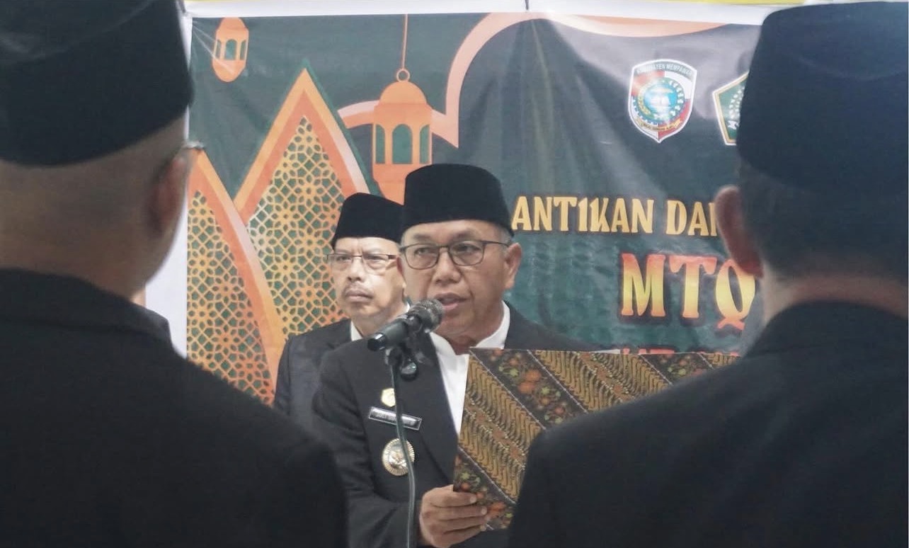 Lantik 70 Dewan Hakim MTQ, Wabup Juli: Penilaian Harus Jujur dan Profesional