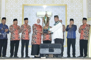 Erlina Resmi Tutup MTQ ke-37, Mempawah Hilir Sabet Juara Umum