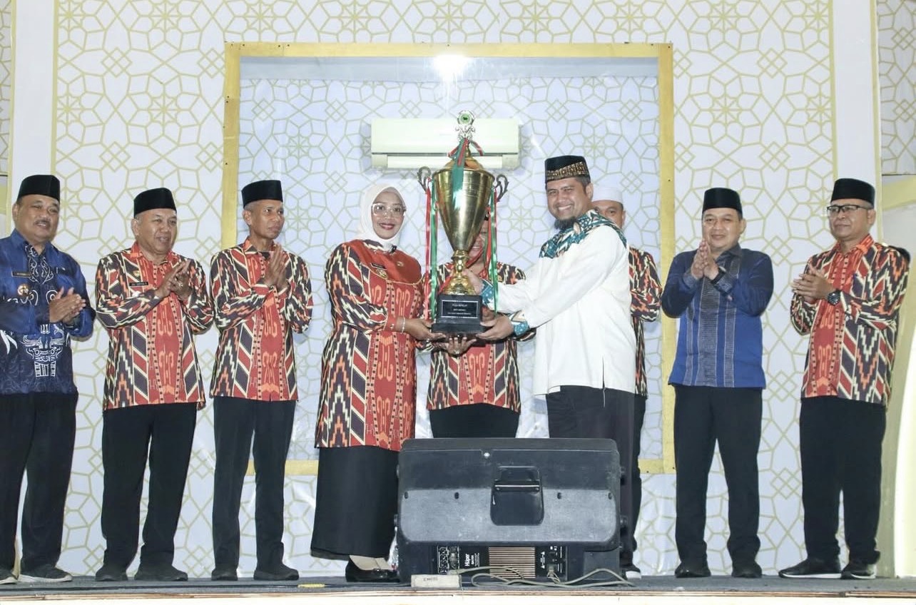 Erlina Resmi Tutup MTQ ke-37, Mempawah Hilir Sabet Juara Umum