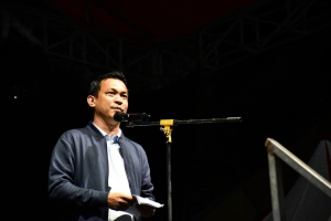 Wabup Ronny Buka Pameran Ekraf dan Festival Musik Hari Jadi Kota Sintang ke-664