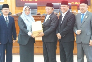 Bupati Erlina Sampaikan Raperda Pertanggungjawaban APBD 2025 ke DPRD Mempawah